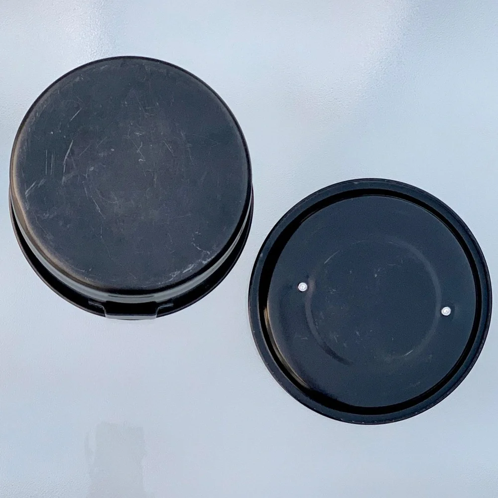 Round 2.5 Quart/10-Cup Camping Pot with Lid